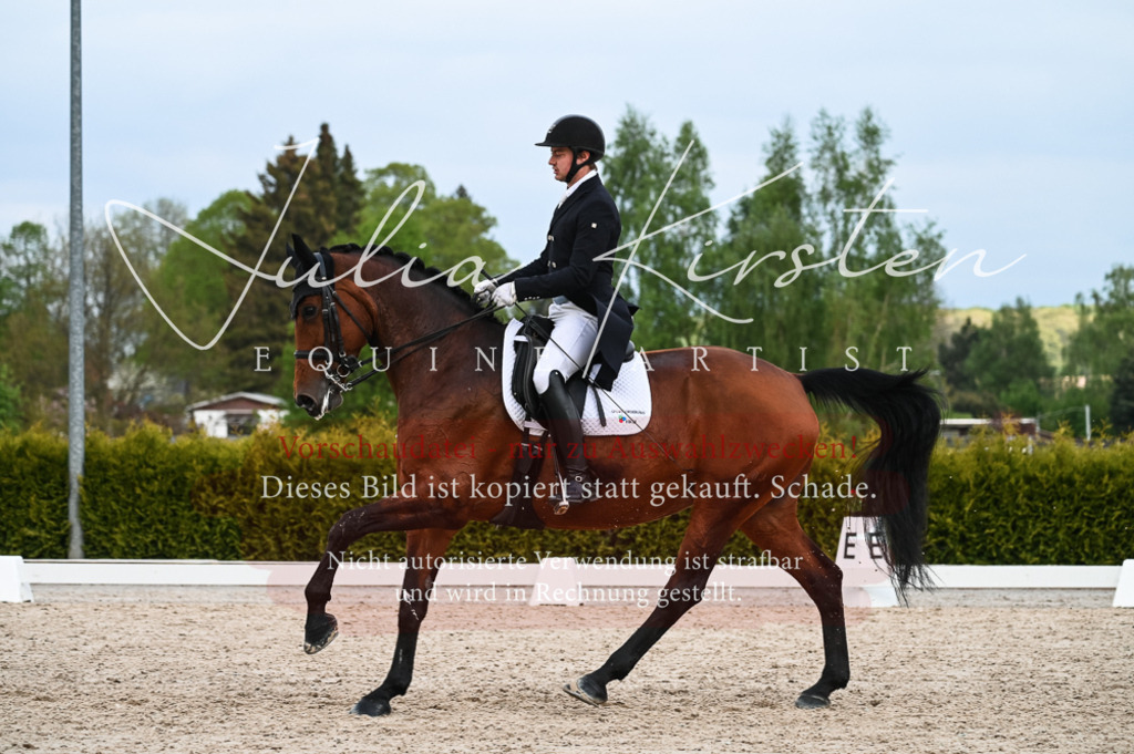 20230513_JK-Röhrsdorf-13-180 | Pferde- und Turnierfotografie in Westsachsen. Pferdeportraits, Auftragszeichnungen und intuitive Kunst.
