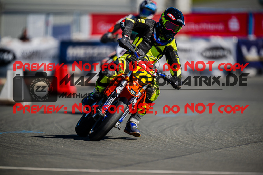 MaZZes_FotoMatrix_220903_2126 | S2