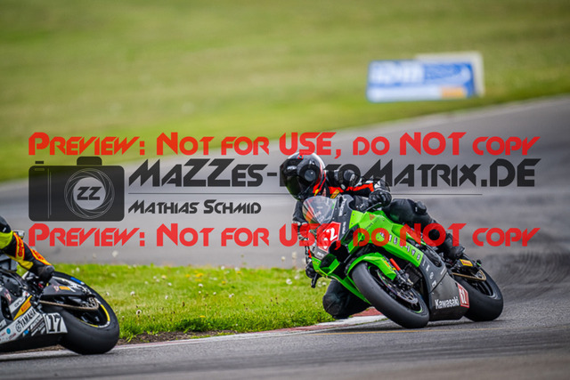 MaZZes_FotoMatrix_220508_92505 | Fotograf Mathias Schmid
Sportfotograf,
Eventfotograf,
Hochzeitsfotograf,
Portraitfotograf