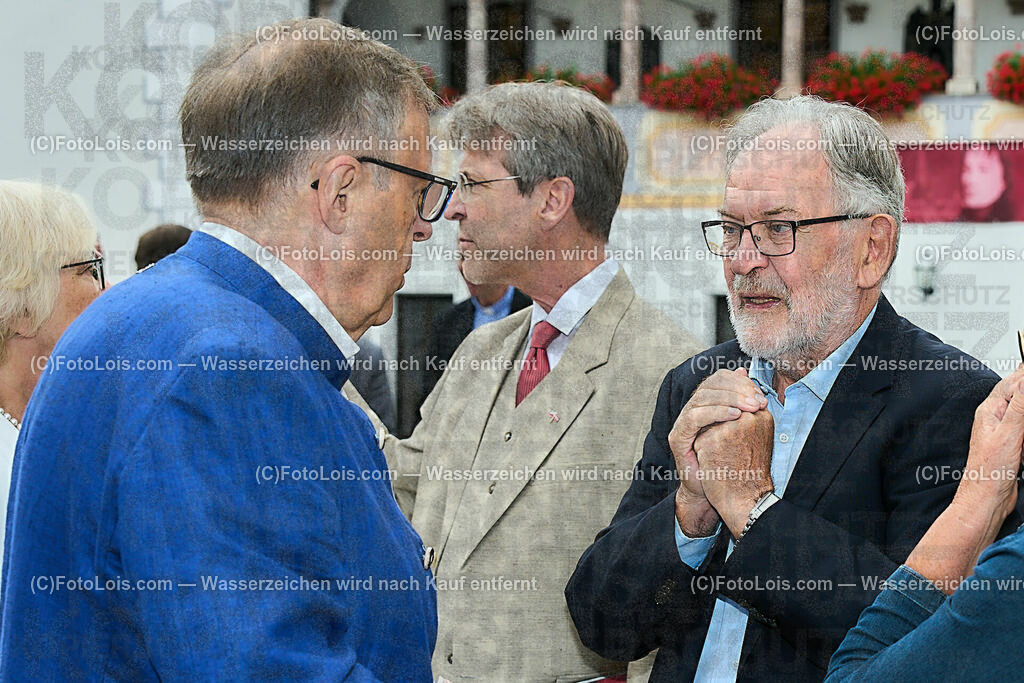 ALP0071_XXXIX_Chopin-Festival_Szelag | (C)FotoLois.com, Alois Spandl, XXXIX. internationales CHOPIN-Festival in der Kartause Gaming, Eröffnung des Festivals mit Einmarsch der Goldhaubengruppe Lackenhof mit der Musikkapelle Gaming sowie den Ehrengästen und Eröffnungsansprachen in der Barockbibliothek, Fr 4. August 2023.