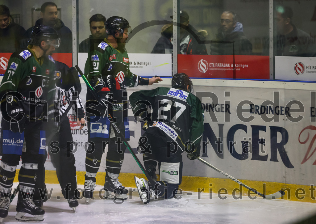 2022-12-23_115_TSV_Erding_gegen_EA_Schongau | Erding, Deutschland, 23.12.2022:
Eishockey, Bayernliga 2022 / 2023, 22. Spieltag, TSV Erding gegen EA Schongau, Endergebnis: 

Foto: Christian Riedel / fotografie-riedel.net