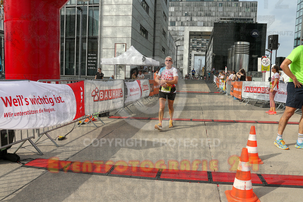 250920_1526_EX1_9406 | Sportfotografie im Rhein-Sieg Kreis, Köln, Bonn, NRW, Rheinland Pfalz, Hessen, etc. Unser Tätigkeitsfeld umfasst den Laufsport vom Volkslauf über den Marathon, Duathlon, Triathon bis zum Ultralauf wie Kölnpfad Ultra oder Schindertrail.