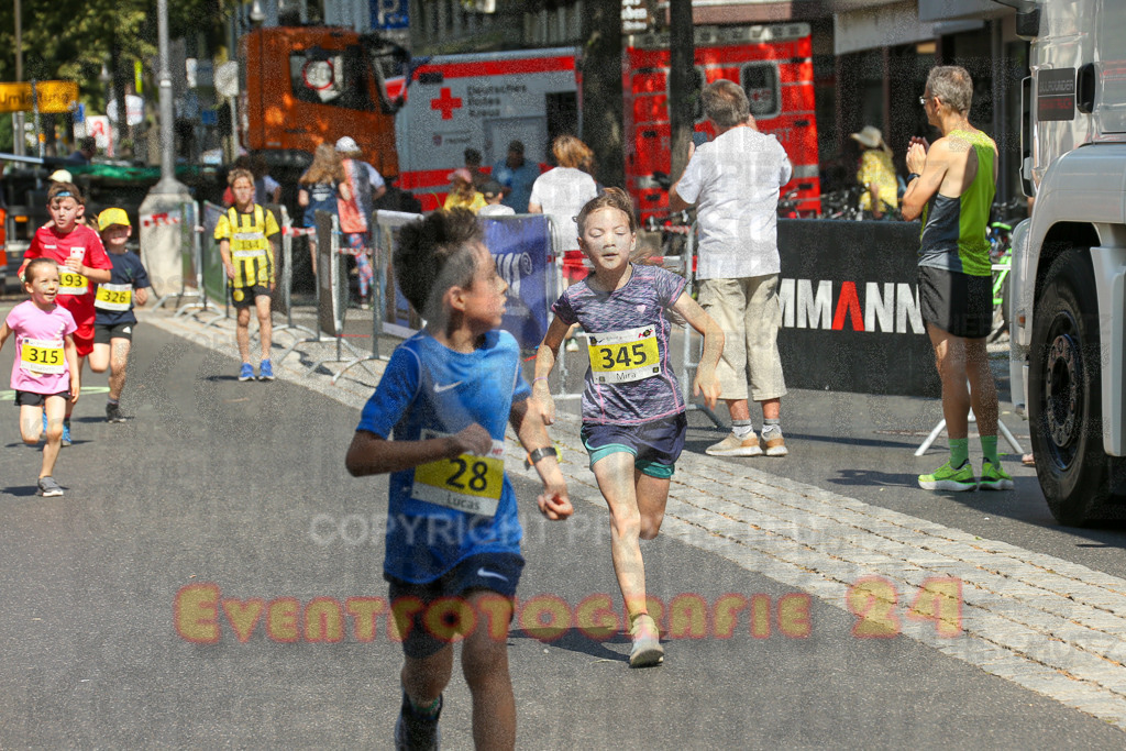 250621_1046_EX1_2504 | Sportfotografie im Rhein-Sieg Kreis, Köln, Bonn, NRW, Rheinland Pfalz, Hessen, etc. Unser Tätigkeitsfeld umfasst den Laufsport vom Volkslauf über den Marathon, Duathlon, Triathon bis zum Ultralauf wie Kölnpfad Ultra oder Schindertrail.