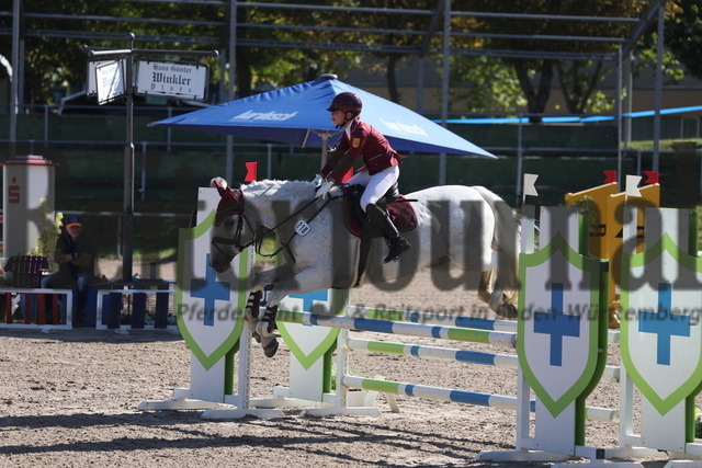 Pforzheim_2023_Prfg.Nr.16_LJC_U14_Springen_Ponys_Romy Koch_Killacloran Cove (4) | Alle Fotos der Reiterjournal Fotografin Doris Matthaes im Reiterjournal Online-Fotoshop. - Realisiert mit Pictrs.com