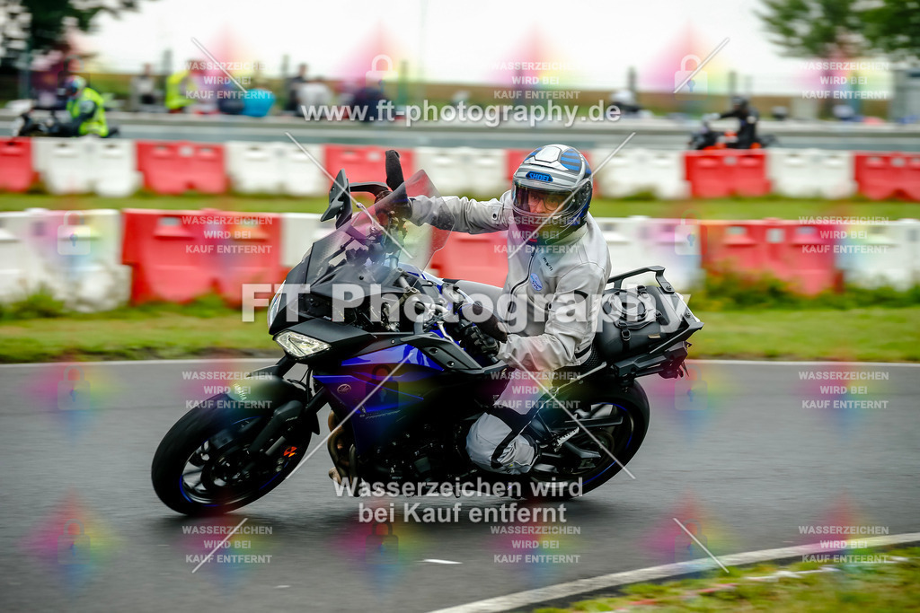 VBK-4026 | Hier findet Ihr Bilder von Touristenfahrten auf der Nürburgring Nordschleife oder von anderen Veranstaltungen die ich besucht habe. Viel Spass beim Durch Schauen 