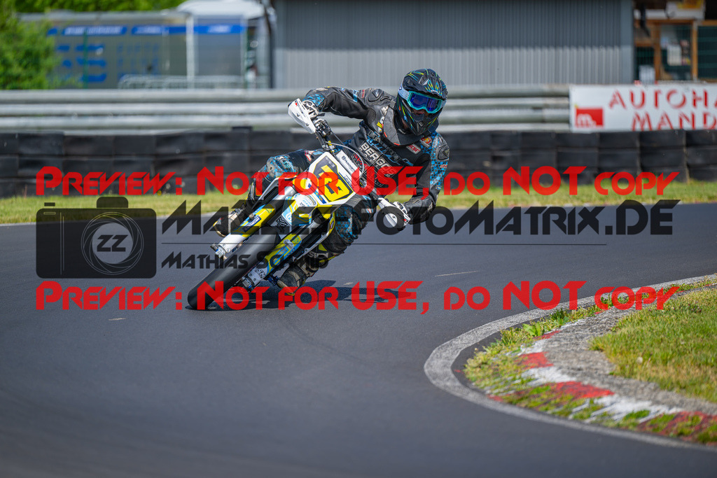 MaZZes-Fotomatrix-20260508-45586 | G4