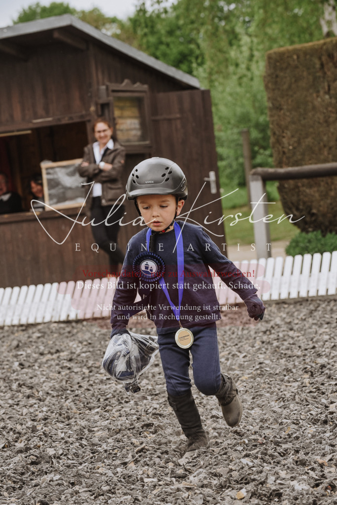 20230514_JK-Röhrsdorf-25-459 | Pferde- und Turnierfotografie in Westsachsen. Pferdeportraits, Auftragszeichnungen und intuitive Kunst.