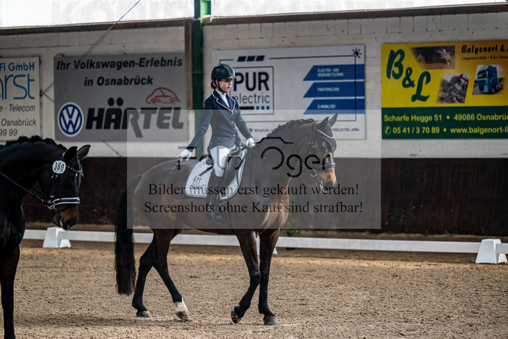 20240310-DOS_9346 | Entdecke hochwertige Reitturnierfotos von Foto Oger. Professionell, emotional und authentisch – jetzt Lieblingsmomente im Shop bestellen.Deutschlandweite Turnierfotografie. - Realisiert mit Pictrs.com