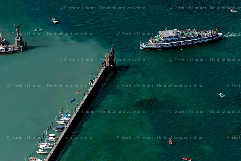 4032080 | KONSTANZ 12.06.2020 Passagier- und Fahrgast- Schiff " Karlsruhe " bei der Einfahrt in den Hafen in Konstanz am Bodensee im Bundesland Baden-Württemberg, Deutschland. Weiterführende Informationen bei: VL Bodenseeschifffahrt GmbH &amp; Co KG. // Passenger ship " Karlsruhe " in Konstanz at Bodensee in the state Baden-Wuerttemberg, Germany. Further information at: VL Bodenseeschifffahrt GmbH &amp; Co KG. Foto: Gerhard Launer