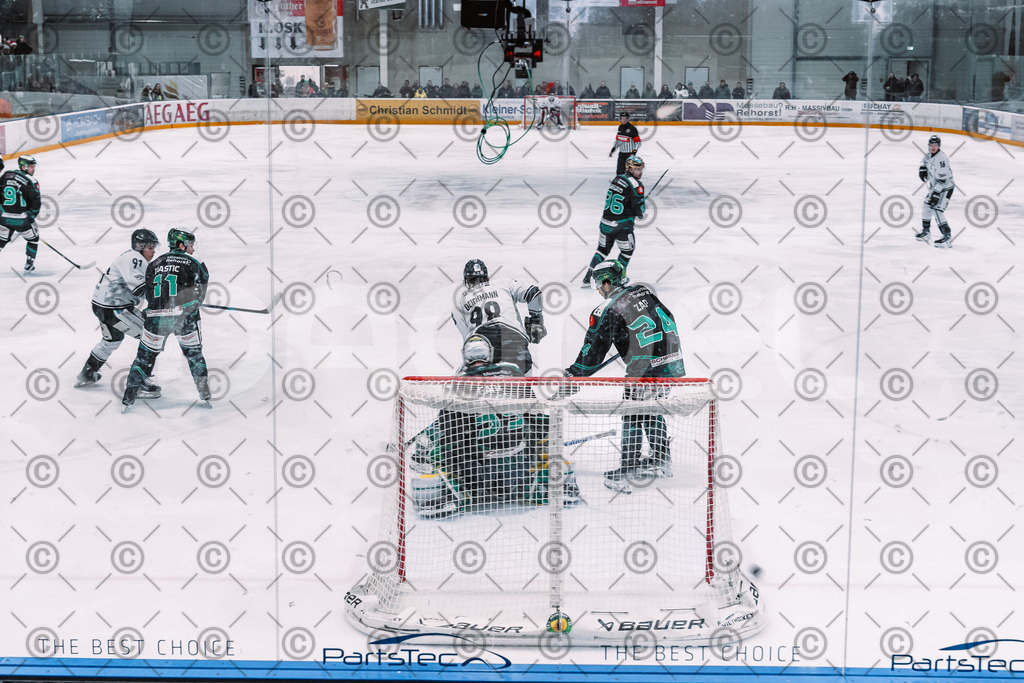 Alligators_vs_Passau_03_12_2025-21 | Höchstadt Alligators Fotogalerie: Eishockey-Action aus Franken. Professionelle Spielfotos, Portraits & Stadionbilder zum Download. Jetzt entdecken! - Realisiert mit Pictrs.com