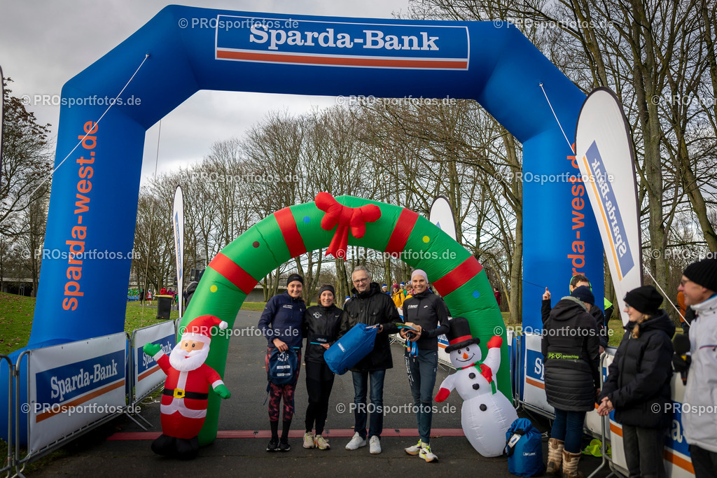 Bonner Nikolauslauf in Bonn, 08.12.2024 | Impressionen vom Bonner Nikolauslauf am 08.12.2024 in Bonn (Freizeitpark Rheinaue). Foto: BEAUTIFUL SPORTS/Axel Kohring
