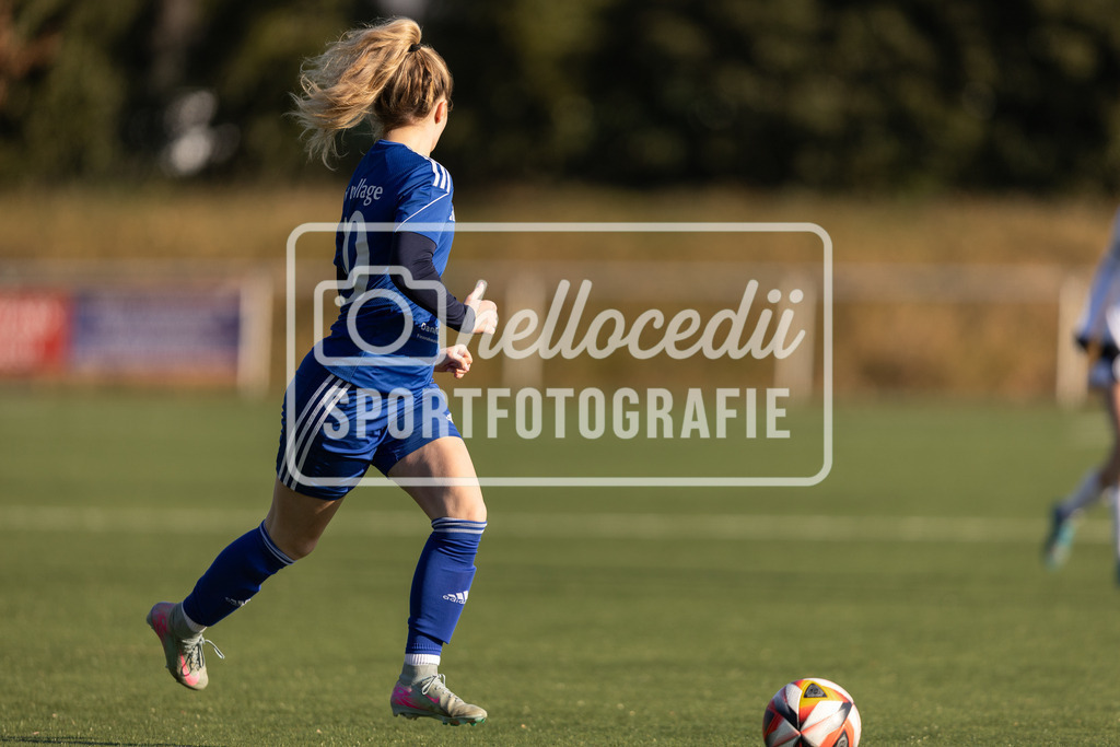 Fußball I Frauen I Saison 2025-2026 I Testspiel I BW Hollage - DSC Arminia Bielefeld I 15.02.2026-068 | Anna Krause (10, BW Hollage) - Realisiert mit Pictrs.com