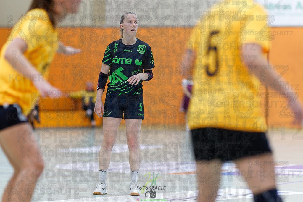 Frauen Oberliga Mitte (HHV); HSG Kleenheim/Langgöns II - HSG Eibelshausen/Ewersbach | Frauen Oberliga Mitte (HHV); HSG Kleenheim/Langgöns II - HSG Eibelshausen/Ewersbach am 01.11.2025 in Oberkleen (Weidig-Halle)Photo © 2025 - Jörg Heinrich - Realisiert mit Pictrs.com