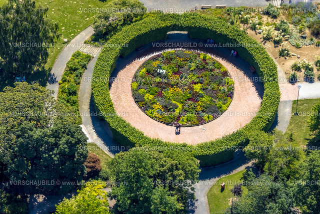 Essen230703294 | Luftbild, Grugapark, Rundweg Pflanzen der Welt, Speerwerferin im Kreisgarten, Rüttenscheid, Essen, Ruhrgebiet, Nordrhein-Westfalen, Deutschland