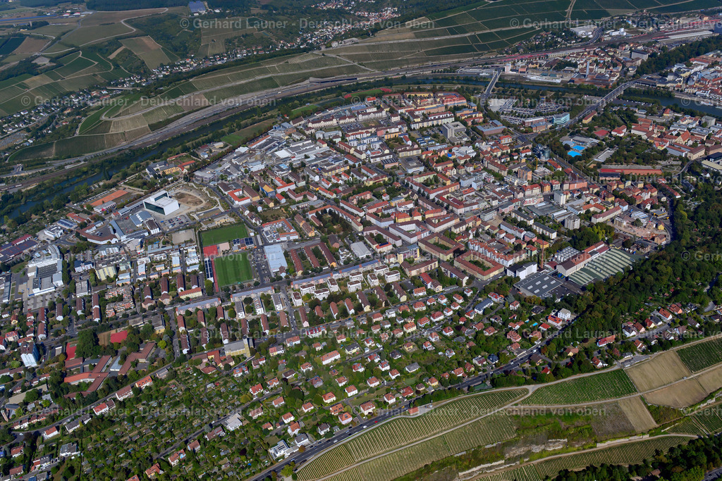3650682 | ZELLERAU 2011 Stadtzentrum im Innenstadtbereich  in Zellerau im Bundesland Bayern, Deutschland // The city center in the downtown area  in Zellerau in the state Bavaria, Germany Foto: Gerhard Launer