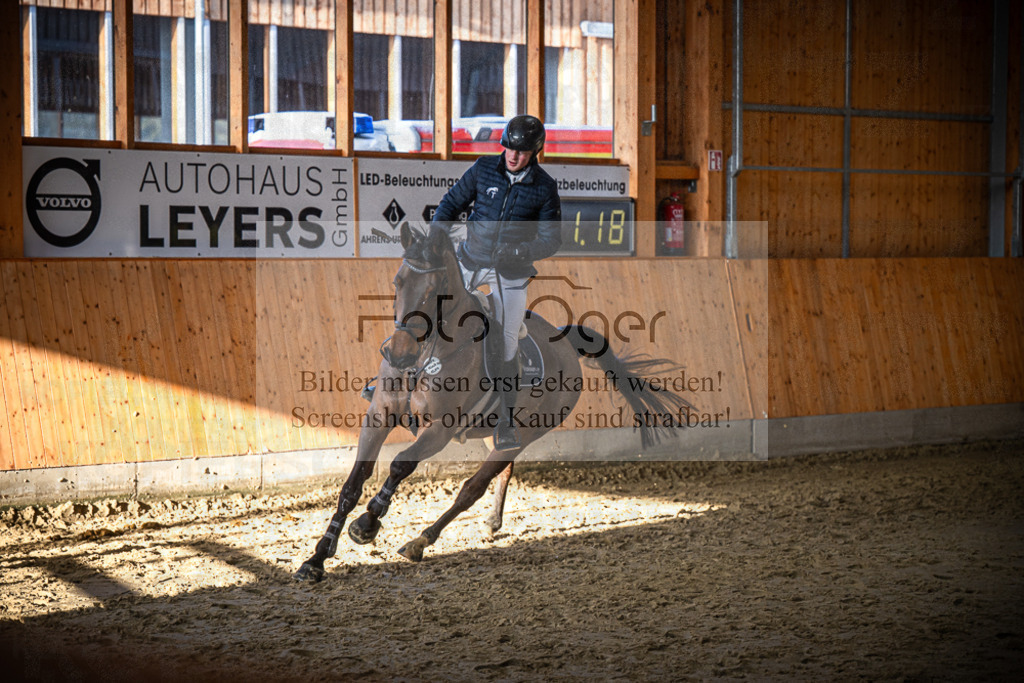 DOS_1060 | Entdecke hochwertige Reitturnierfotos von Foto Oger. Professionell, emotional und authentisch – jetzt Lieblingsmomente im Shop bestellen.Deutschlandweite Turnierfotografie. - Realisiert mit Pictrs.com