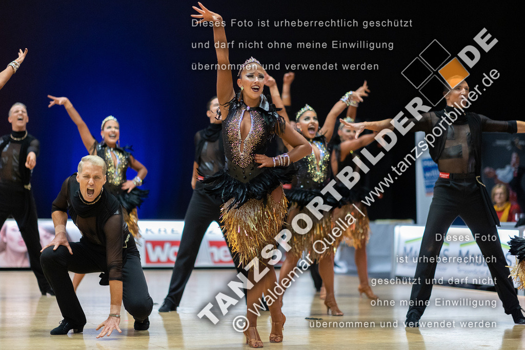 20230114-10849 | Hier finden Sie Tanz Bilder vom Latein und Standard Formationen tanzen. Sportbilder vom Tanzsport. Schöne Fotos und von Weltmeisterschaft, Europameisterschaft, Bundesliga, Regionalliga, Oberliga und Landesliga sowie von GOC Stuttgart, DanceComp, WM Bremen