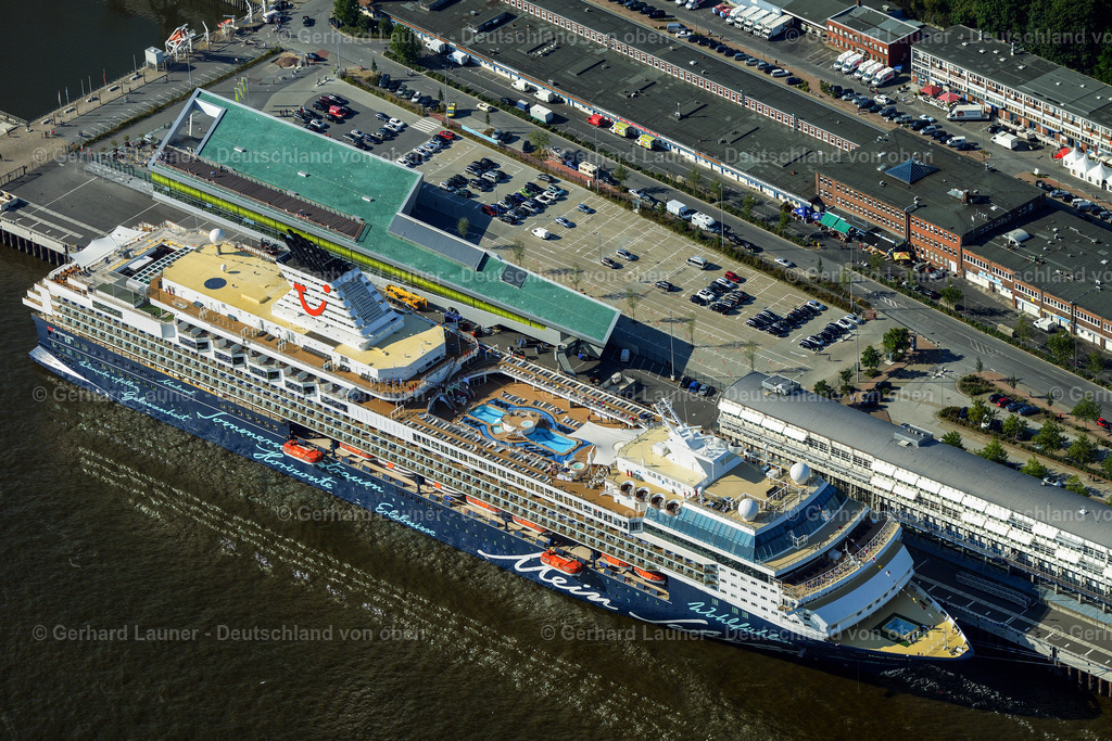 3293072 | Kreuzfahrtschiff Mein Schiff am Cruise Center Altona, Freie und Hansestadt Hamburg