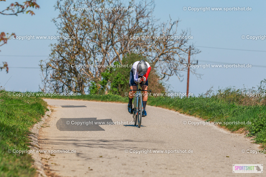 194_AR7_3908 | Neusiedlersee Radmarathon 2026@sportshot_your_pictrs #yourpictures#roadtowm2029 #nrm #neusiedlerseeradmarathon #neusiedlersee #neusiedlerseetourismus #burgenland #mörbisch #nrm26 #burgenlandtourismus #voglundco #poweredbyburgenlandtourismus #radsport #rad #marathon #ucigranfondo #visitburgenland #ucigranfondoworldseries