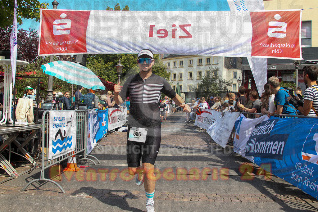 250824_1432_EV4_1861 | Sportfotografie im Rhein-Sieg Kreis, Köln, Bonn, NRW, Rheinland Pfalz, Hessen, etc. Unser Tätigkeitsfeld umfasst den Laufsport vom Volkslauf über den Marathon, Duathlon, Triathon bis zum Ultralauf wie Kölnpfad Ultra oder Schindertrail.