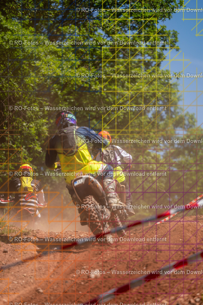 Wolfshausen 2 Lauf -1471 | Sportfotografie von RO-Fotos: Motorsport, Motocross, Enduro, Laufveranstaltungen und Triathlon. Professionelle Fotos von Sportlern und Events. - Realisiert mit Pictrs.com