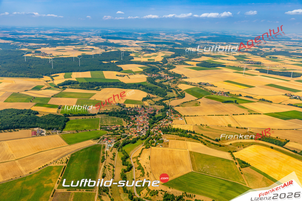 Aktuelles Luftbild von Equarhofen Simmershofen - Die Luftaufnahme wurde 2022 mittels UL-Flugzeug erstellt ( keine Drohne ) - hochauflösende Kamera-Systeme von  Canon -Beste Qualität - Für grossformatige Ausdrucke geeignet. Die Geschenkidee !