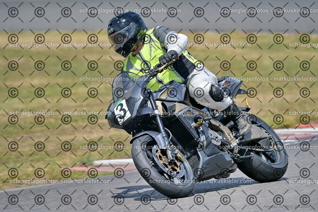 25bt04-1264 | markuskiefer.com - Realisiert mit Pictrs.com