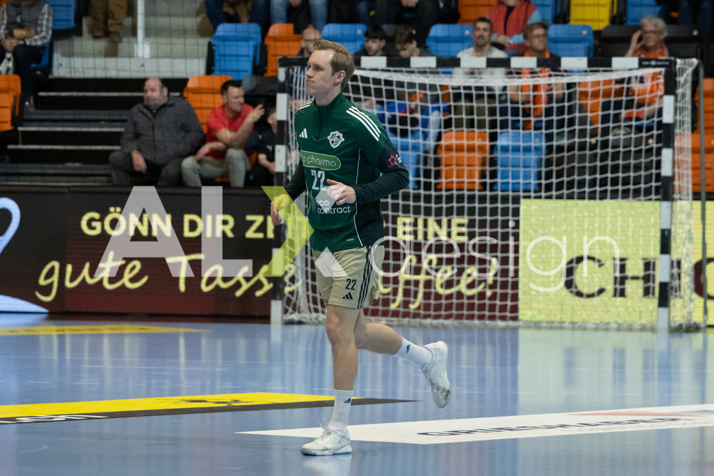 Handball I Herren I Saison 2025-2026 I EHF EUROPEAN LEAGUE 2025/26 | Men I Main Round I 2. Spieltag I Kadetten Schaffhausen - TSV Hannover-Burgdorf I 24.02.2026 | 22 Marian Michalczik (DE) (TSV Hannover-Burgdorf) – Rückraum mitte - Beim Einlaufen - Realisiert mit Pictrs.com