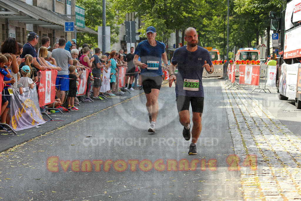 220625_1658_EX1_5624 | Sportfotografie im Rhein-Sieg Kreis, Köln, Bonn, NRW, Rheinland Pfalz, Hessen, etc. Unser Tätigkeitsfeld umfasst den Laufsport vom Volkslauf über den Marathon, Duathlon, Triathon bis zum Ultralauf wie Kölnpfad Ultra oder Schindertrail.