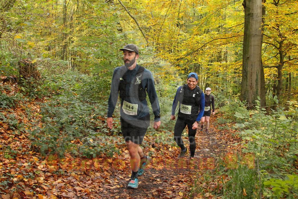 251026_1245_EV4_5745 | Sportfotografie im Rhein-Sieg Kreis, Köln, Bonn, NRW, Rheinland Pfalz, Hessen, etc. Unser Tätigkeitsfeld umfasst den Laufsport vom Volkslauf über den Marathon, Duathlon, Triathon bis zum Ultralauf wie Kölnpfad Ultra oder Schindertrail.