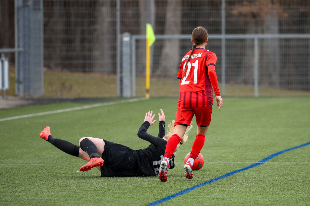 20260329-FCH-HS_061 | 1.FC Heidenheim 1846 II vs. SGM Hohenmemmingen/Sontheim, Fußball, Frauen, Bezirksliga, 2025/2026, 14. Spieltag, 29.03.2026 in Heidenheim, Kunstrasen b. Voith-Arena West(Foto: Michael Bulling) - Realisiert mit Pictrs.com