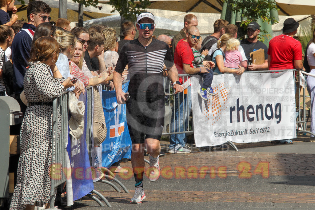 250824_1454_EV4_2334 | Sportfotografie im Rhein-Sieg Kreis, Köln, Bonn, NRW, Rheinland Pfalz, Hessen, etc. Unser Tätigkeitsfeld umfasst den Laufsport vom Volkslauf über den Marathon, Duathlon, Triathon bis zum Ultralauf wie Kölnpfad Ultra oder Schindertrail.
