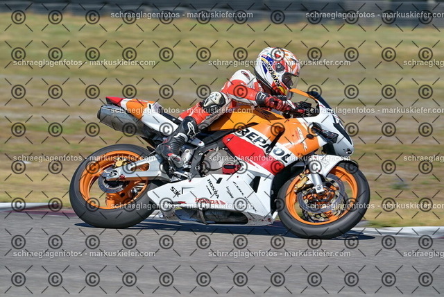 26bt04-0691 | markuskiefer.com - Realisiert mit Pictrs.com