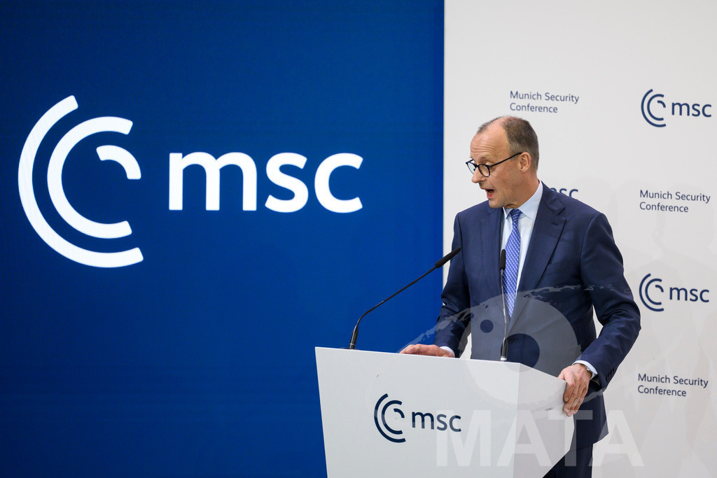 _DWI3463 | MATA IndoCon - Realisiert mit Pictrs.com