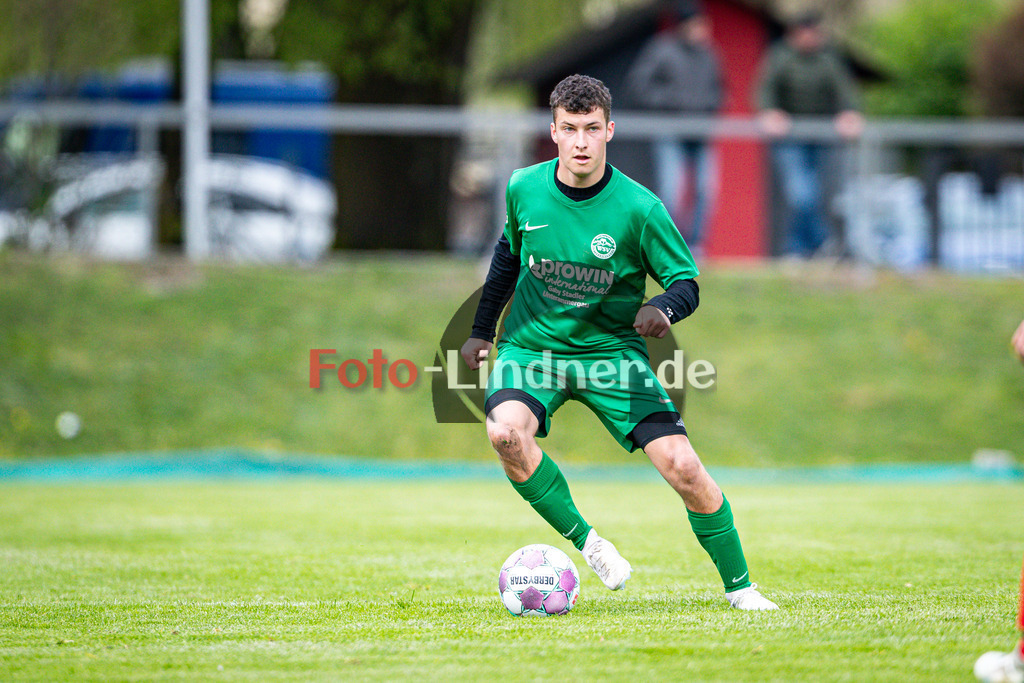 TSV Peißenberg vs WSV Unterammergau | Abstiegs Qualifikationsrunde Kreisliga Gruppe C, TSV Peißenberg vs WSV Unterammergau, 20240420,
Niklas GANSLER (WSVU 4) in Aktion, Freisteller,
2024-04-20 in Peißenberg (Sportplatz Peißenberg)
4 Niklas GANSLER (WSVU 4)
Copyright: WolfgangxLindner www.foto-lindner.de