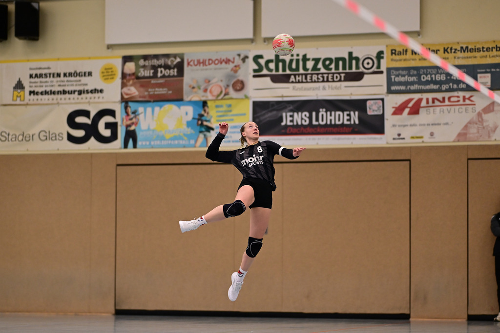 Faustball I Frauen I Saison 2025-2026 I Bundesliga Nord I 7c. Spieltag I MTV Wangersen - Ohligser TV | Der Sportfotograf. - Realisiert mit Pictrs.com