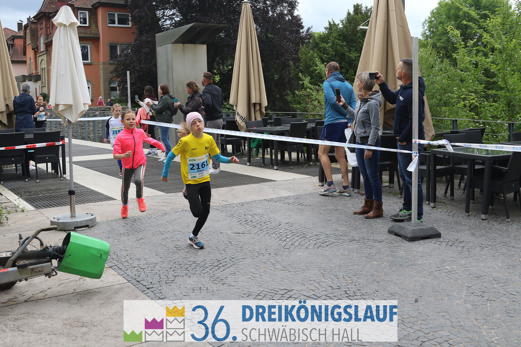 AOK Junior Cup 400m | 3Königslauf 2022 AOK Junior Cup 400m - Realisiert mit Pictrs.com