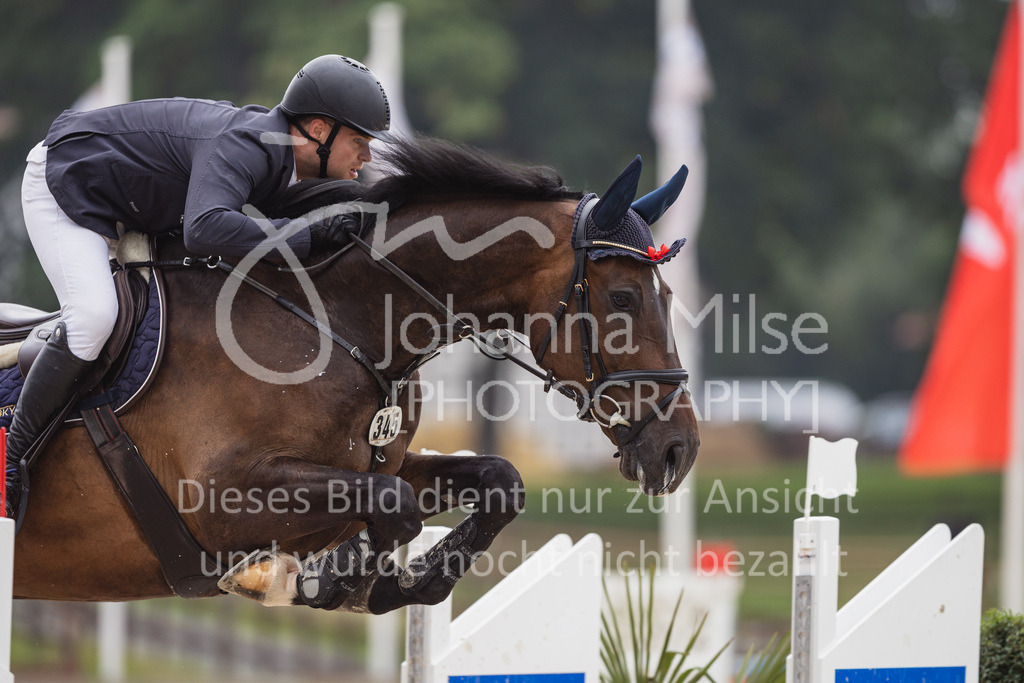 230730_BHO_M2-Spr_1-446 | Deine schönsten Turniermomente als professionelle Fotos! Entdecke hochwertige Pferdesport-Fotografie im Online-Shop. Jetzt Fotos finden & bestellen!