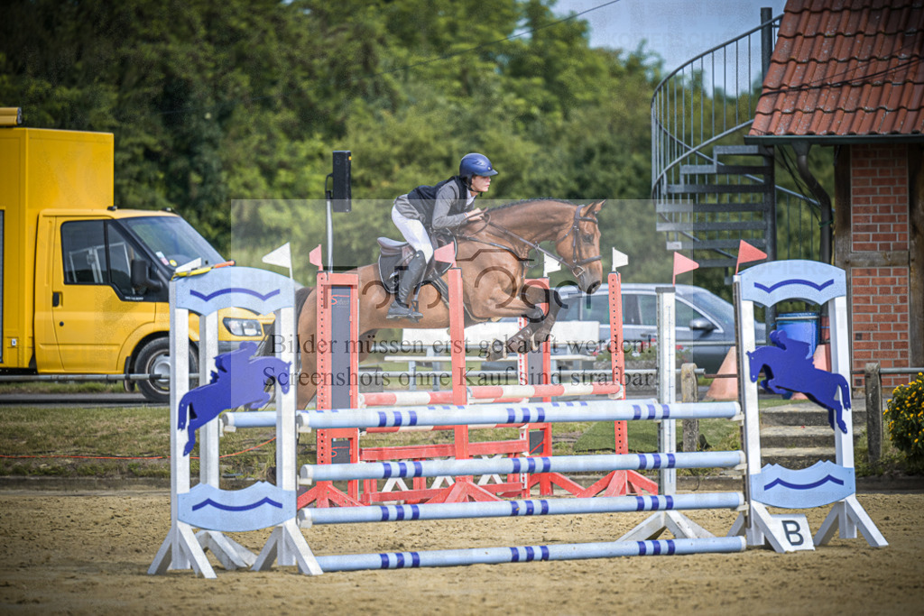 DOS_5296 | Entdecke hochwertige Reitturnierfotos von Foto Oger. Professionell, emotional und authentisch – jetzt Lieblingsmomente im Shop bestellen.Deutschlandweite Turnierfotografie. - Realisiert mit Pictrs.com