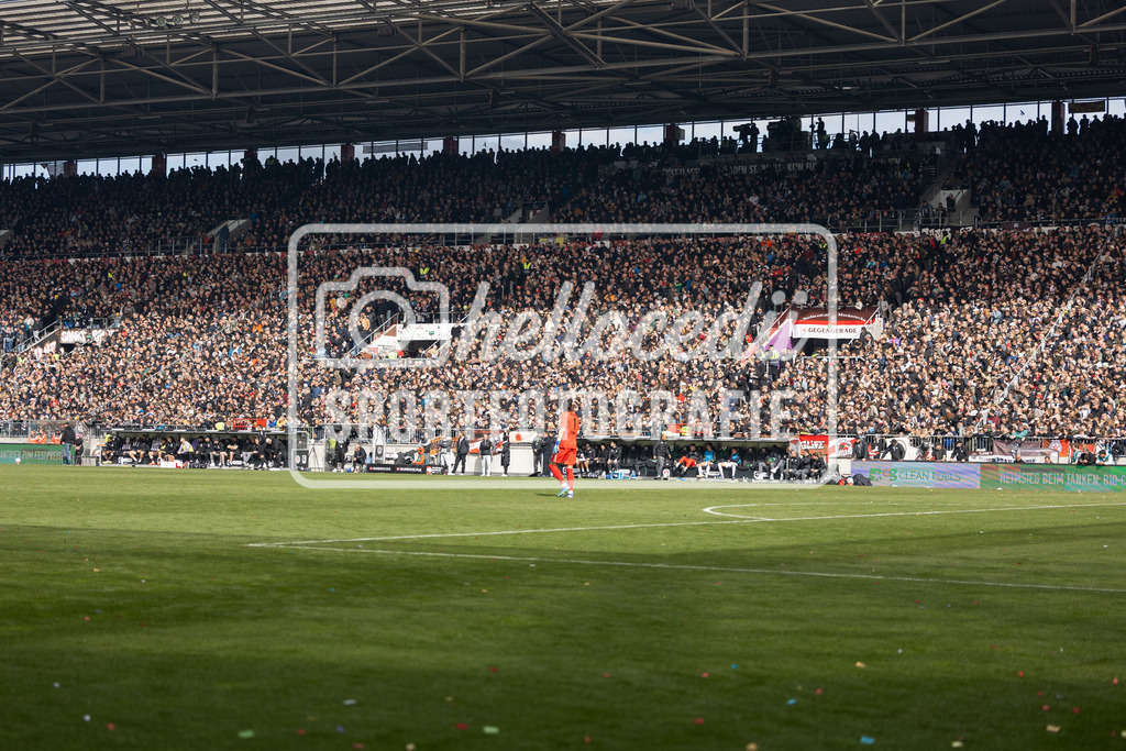 Fußball I Männer I Saison 2025-2026 I Bundesliga I FC St. Pauli - VfL Wolfsburg I 12910 | realhellocedii - Realisiert mit Pictrs.com