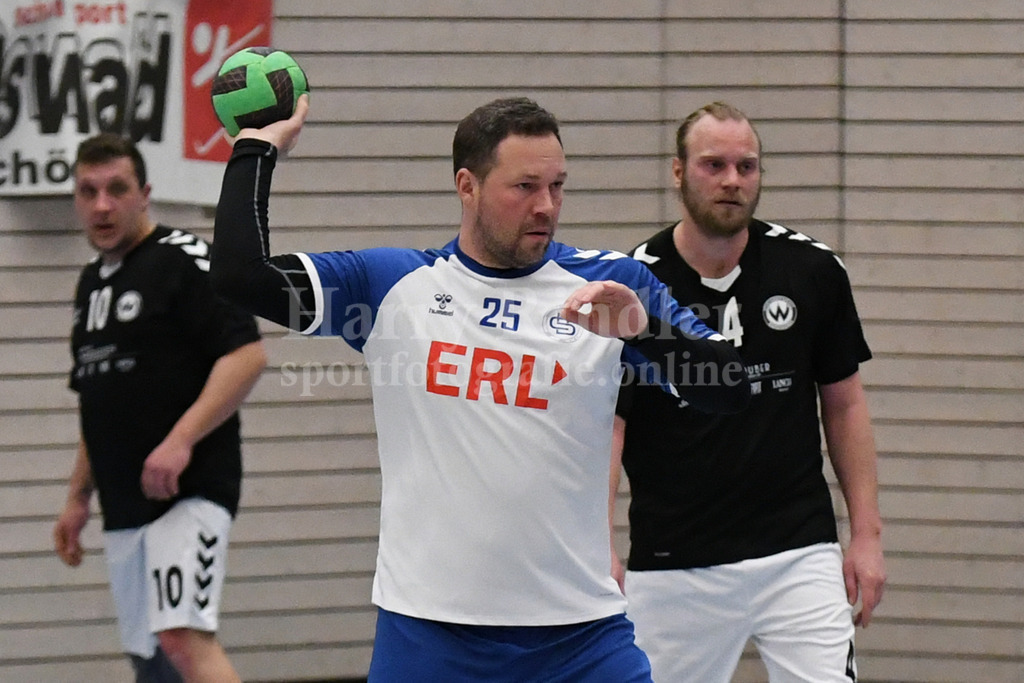 HC Deggendorf : Burghausen II | Peter Gasz ( HC Deggendorf #25) - Realisiert mit Pictrs.com