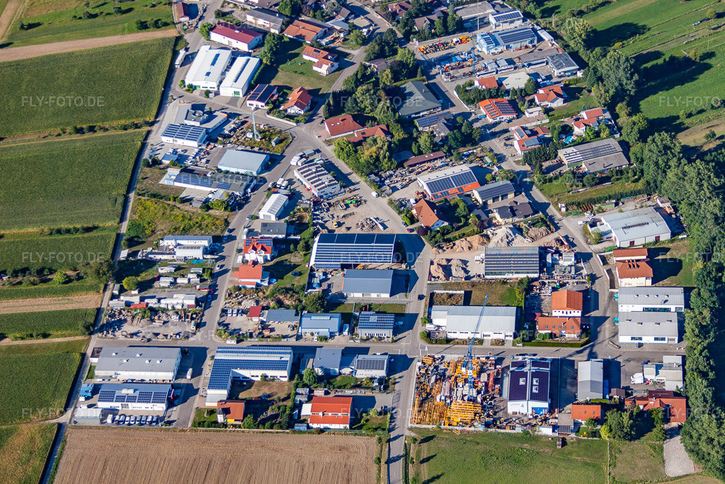 Luftbild: Gewerbegebiet und Firmenansiedlung Süd im Ortsteil Liedolsheim in Dettenheim im Bundesland Baden-Württemberg in Deutschland. Foto: IMG_51773.jpg vom 18.08.2012 durch Werner Riehm/FLY-FOTO.de