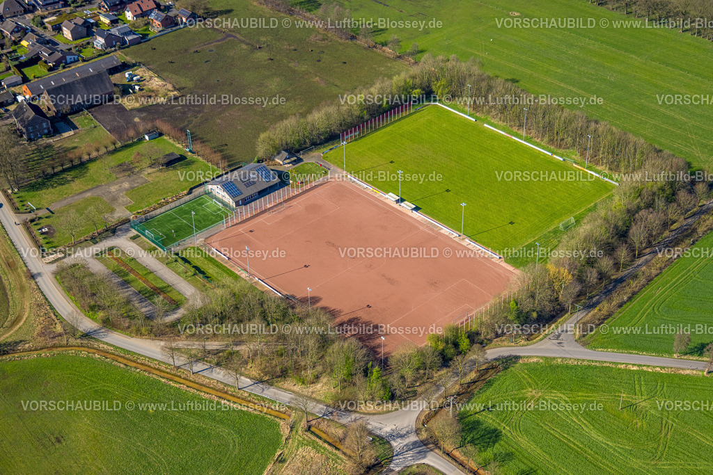 Hamminkeln240311500 | Luftbild, Fußballstadion Sportanlage am Schlootweg, Ringenberg, Hamminkeln, Nordrhein-Westfalen, Deutschland