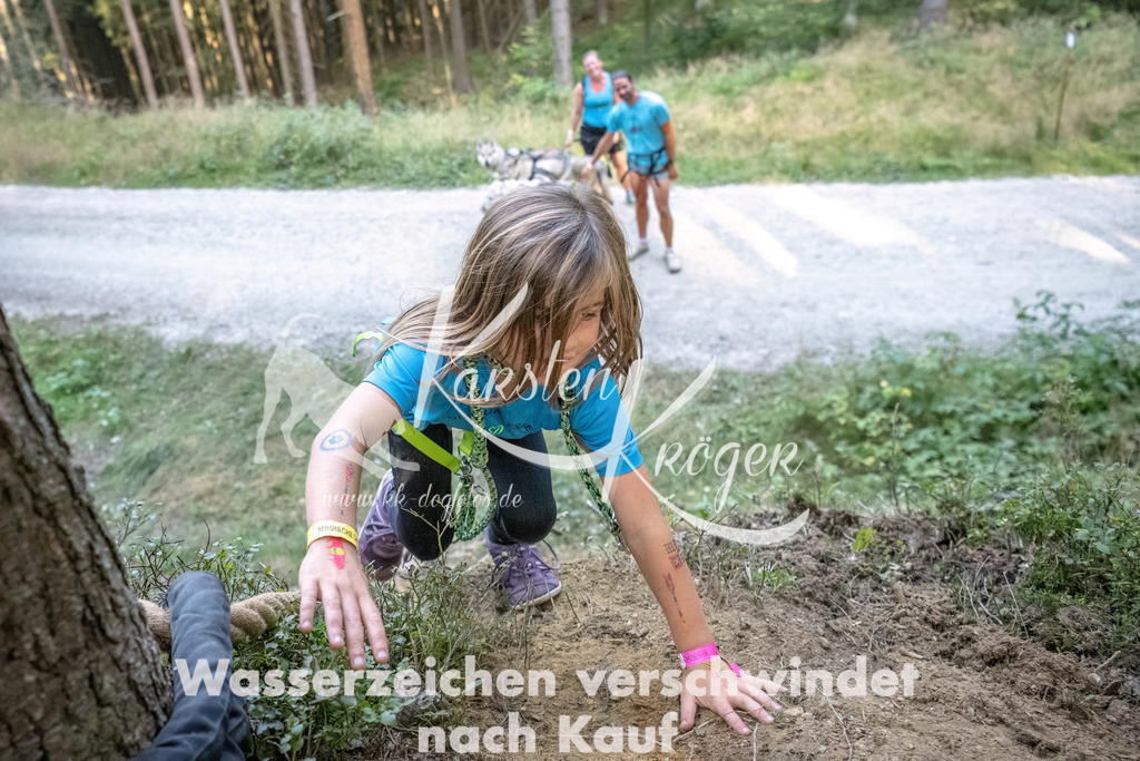 0934_ZZ92171-DeNoiseAI-low-light | kk-dogfotos