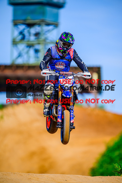 MaZZes_FotoMatrix_240511_6007705_9542 | UE40