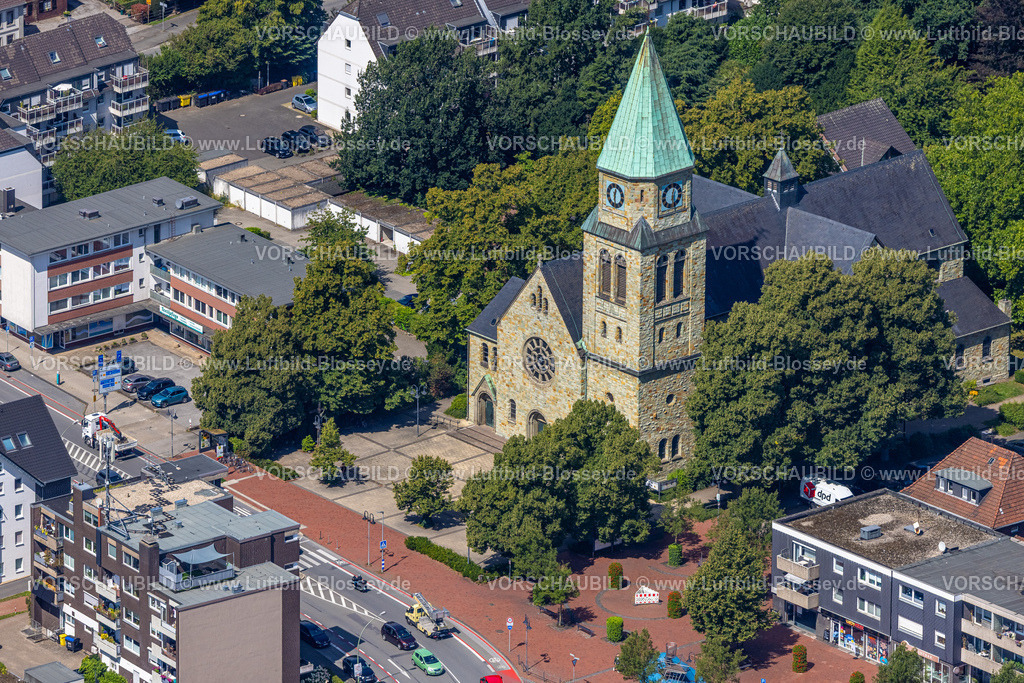 Bottrop250801882Kirchhellen | Luftbild, St. Johannes Kirche Kirchhellen und Hans Büning Platz, Bottrop-Kirchhellen, Ruhrgebiet, Nordrhein-Westfalen, Deutschland