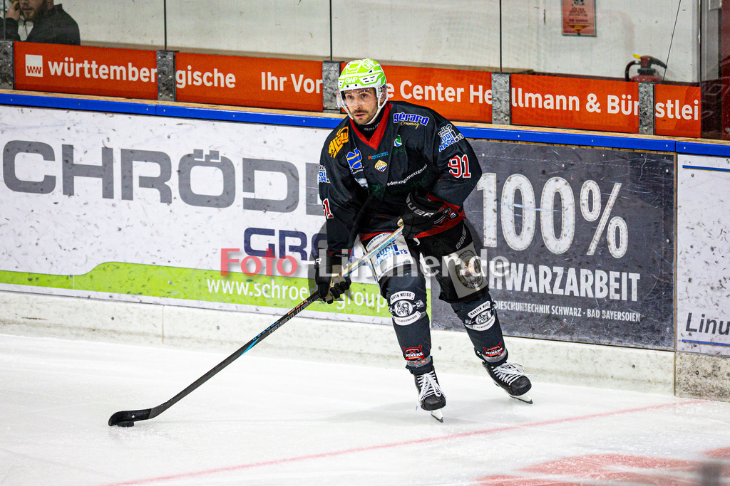 Peißenberg MINERS gegen EV Dingolfing | Eishockey Bayernliga 2025/26 Vorbereitung, Peißenberg MINERS gegen EV Dingolfing, 20250926,Dominik EBENTHEUER (MINERS 91) in Aktion,2025-09-26 in Peißenberg (flatbuy Arena Peißenberg), Dominik EBENTHEUER (MINERS 91)Copyright: WolfgangxLindner www.foto-lindner.de