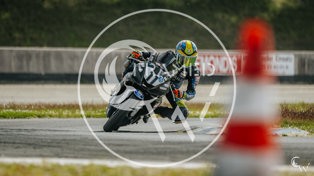finja100JPG | cw-framed