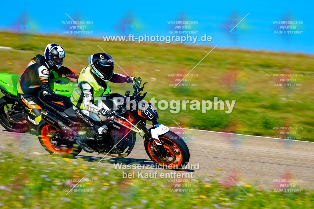 023-1982 | Hier findet Ihr Bilder von Touristenfahrten auf der Nürburgring Nordschleife oder von anderen Veranstaltungen die ich besucht habe. Viel Spass beim Durch Schauen 