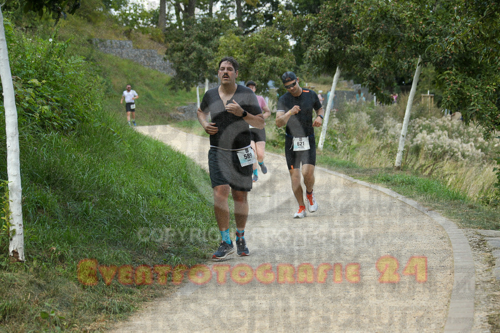 250824_1432_EX1_6563 | Sportfotografie im Rhein-Sieg Kreis, Köln, Bonn, NRW, Rheinland Pfalz, Hessen, etc. Unser Tätigkeitsfeld umfasst den Laufsport vom Volkslauf über den Marathon, Duathlon, Triathon bis zum Ultralauf wie Kölnpfad Ultra oder Schindertrail.